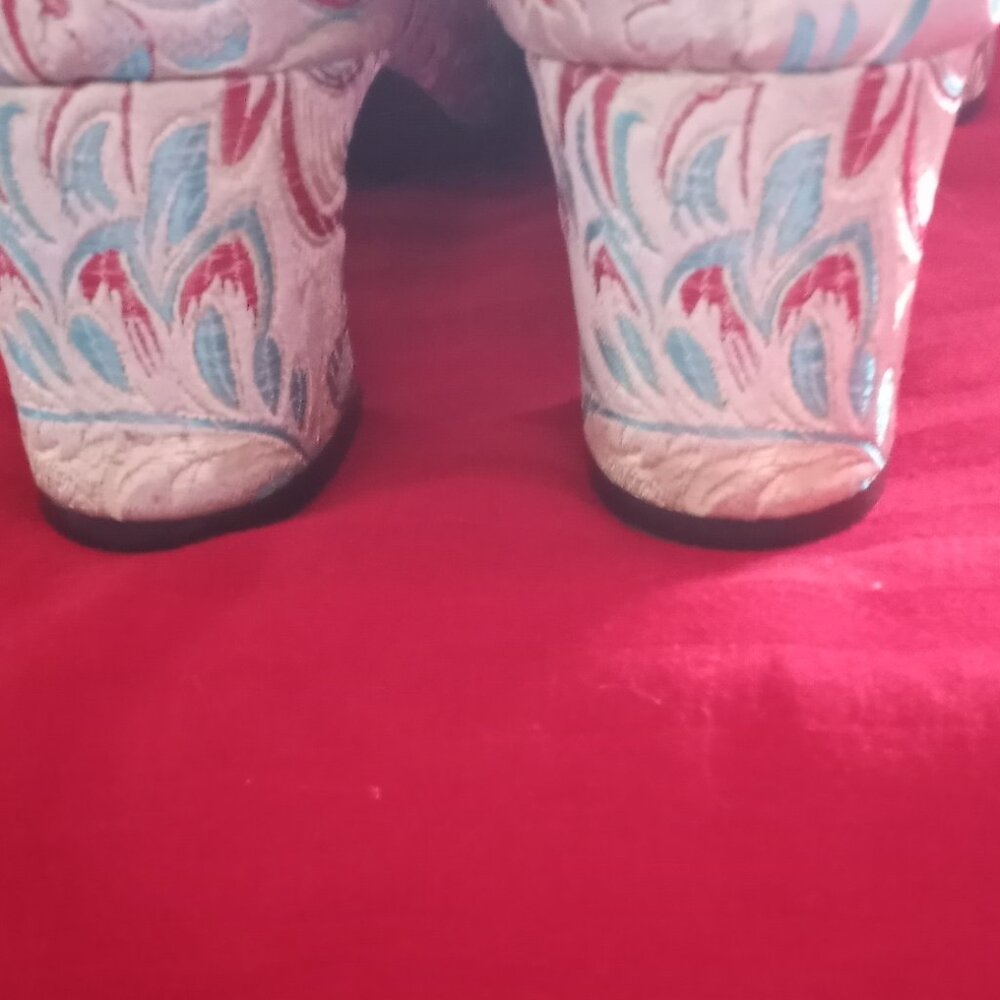 Vaneli Women's Silk Print Floral Booties size 9 - Picture 6 of 8